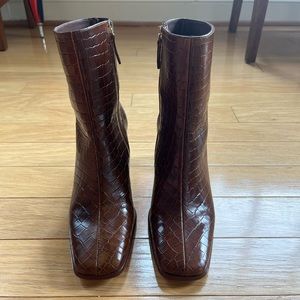 ALOHAS West Cape Croco-Brown Leather Boots. New boots never worn. Size 7.5 or 38